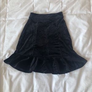 Velvet flounced skirt